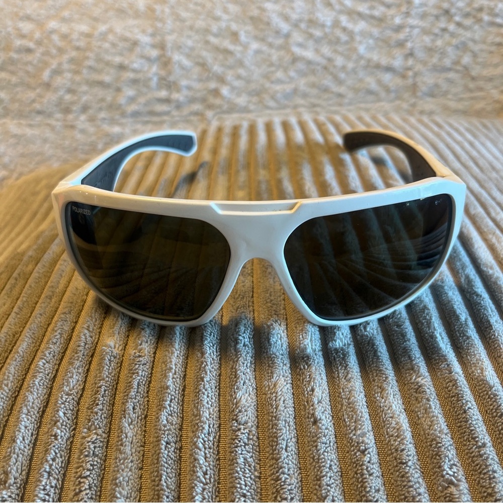 Bomber Boogie Bomb White Oval Sunglasses 138-0-150